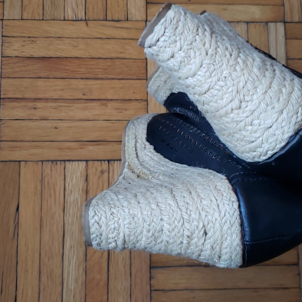 Back Bucco Wedges - Picture 3 of 8